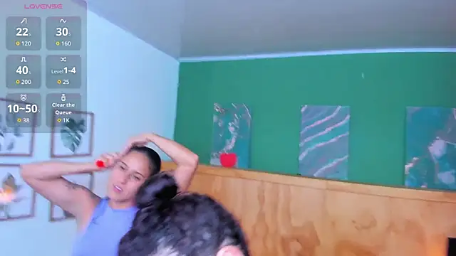 aliceandsia's cam snapshot