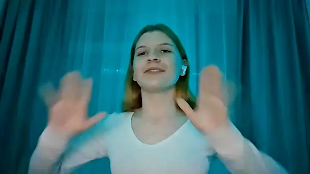 LynteriLain's cam snapshot