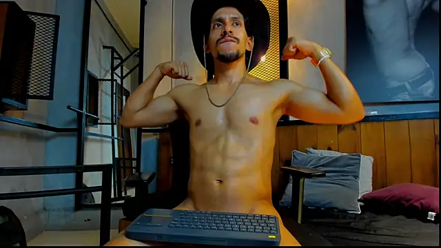 DylanRay_18's cam snapshot