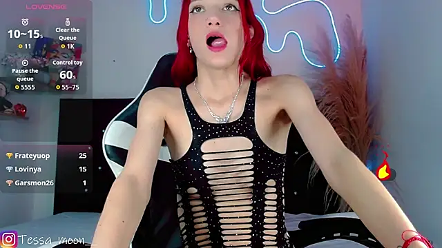 Tessa_Moon_'s cam snapshot