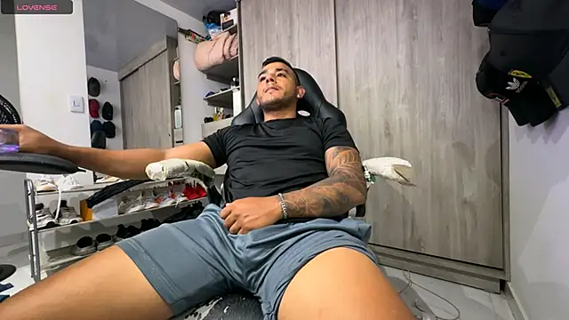 jordylatin20 live sex cam