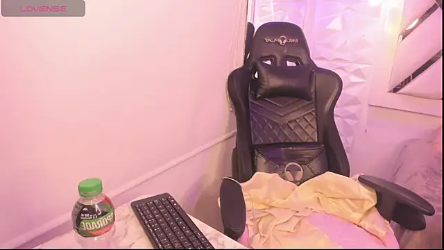 Darla_Santos_'s cam snapshot