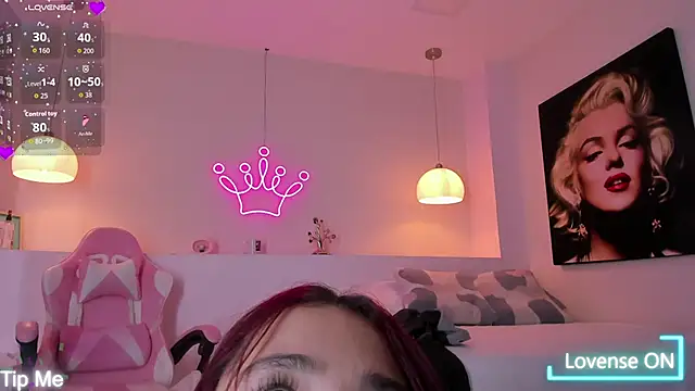 violeth_hill's cam snapshot