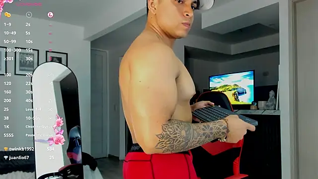Nicolasmontoya16 live sex cam