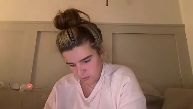 maisiesmithx live sex cam