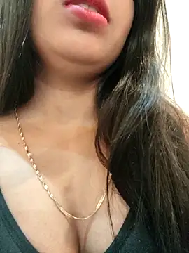 Maahhii_2's cam snapshot