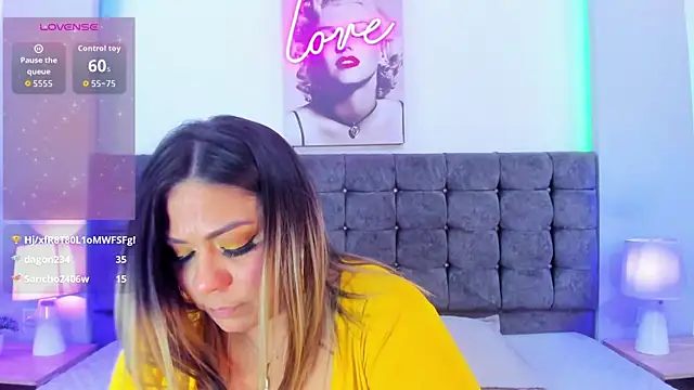 isabella_horney_'s cam snapshot