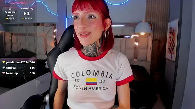 Ameliewitte_mjs's cam snapshot