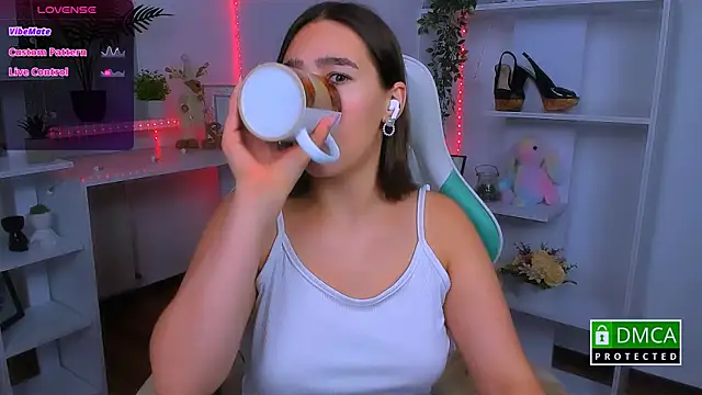 _Eliizabeth_'s cam snapshot