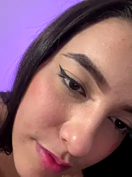 Ari_blaze live sex cam