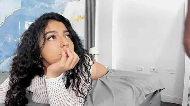 Kylieandjhonny's cam snapshot