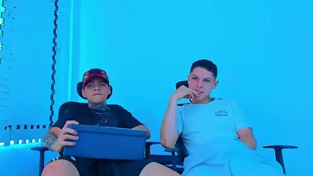 HOT_boy2025's cam snapshot