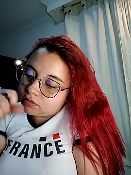 CURVY-HORNY's cam snapshot