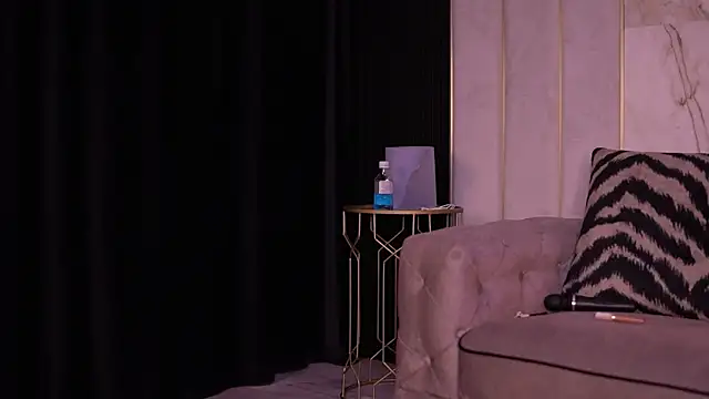 ArinaCarter's cam snapshot