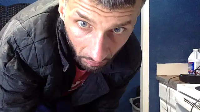 sexyhotstud12's cam snapshot