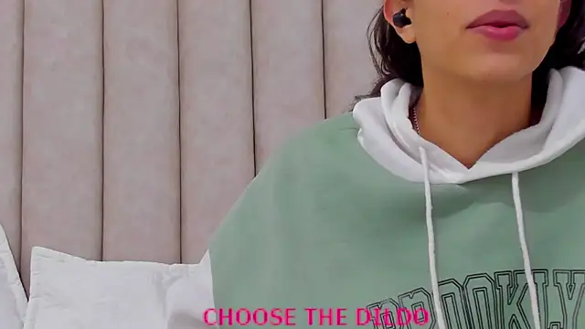 FreyaMoller live sex cam