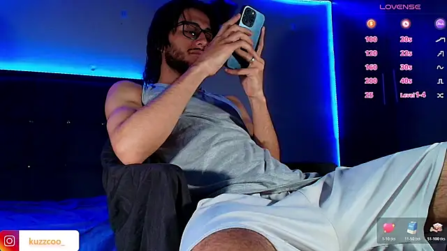 kuzzcoo live sex cam