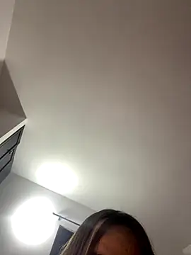 lanahot-77 live sex cam