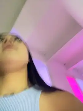 emily_22x live sex cam