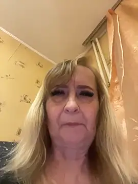 Irina2909@xh live sex cam