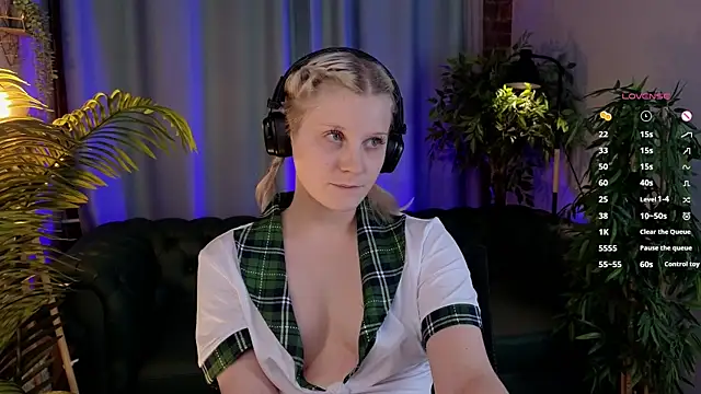 ShineJoan live sex cam