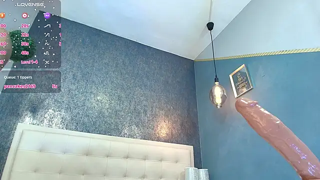 zhamira_21's cam snapshot