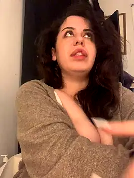 holyeroticss live sex cam