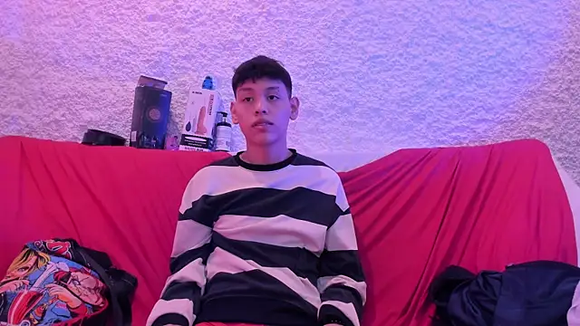 zeus_blaze live sex cam