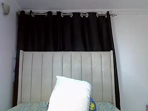 pretty_hearty's cam snapshot