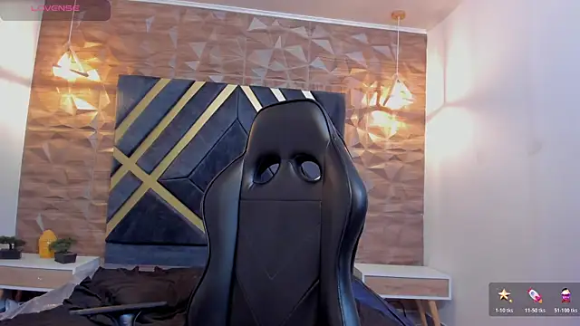 Alana_cox_'s cam snapshot