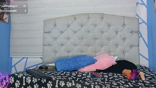 sweet_naomy01's cam snapshot