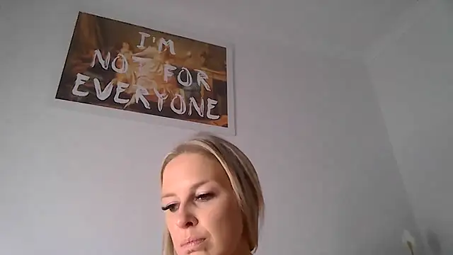 SabriinaRose live sex cam