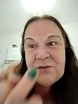 Yaya_Mineira's cam snapshot