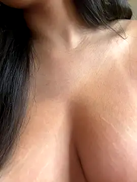 Fatiel1256 live sex cam