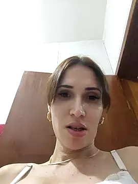 Irresistible24 live sex cam