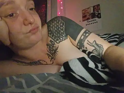 Charlotte_AltS420's cam snapshot