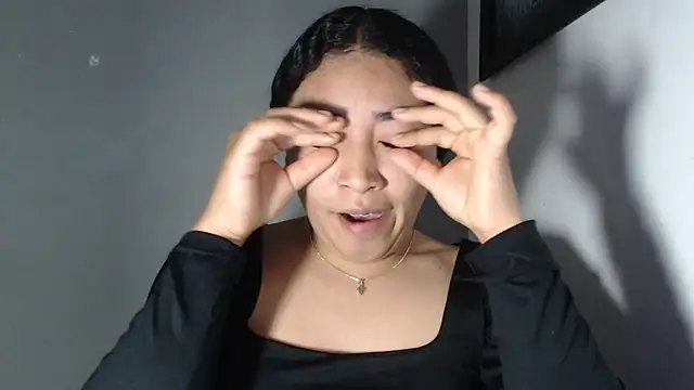 AmberGold-'s cam snapshot