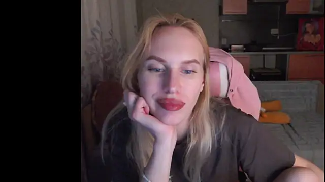 Elsa_Li's cam snapshot