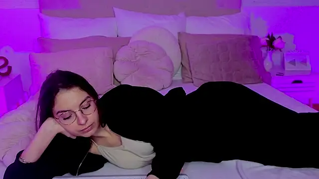 Real_cutie1's cam snapshot