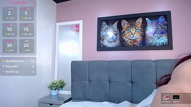 tiiny_emilly's cam snapshot