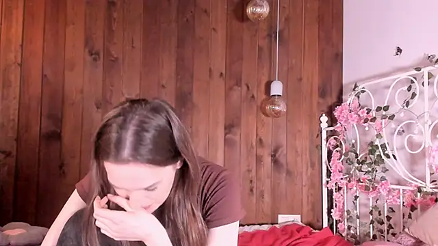 BritneySabeiha's cam snapshot