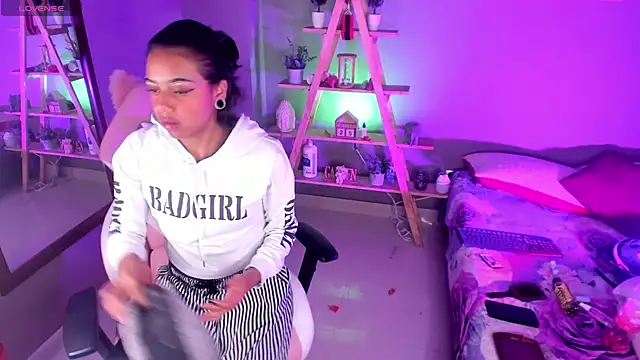 nyxmoonhells's cam snapshot