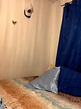 vale_miel's cam snapshot