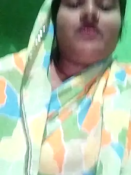 Hotty_medam's cam snapshot