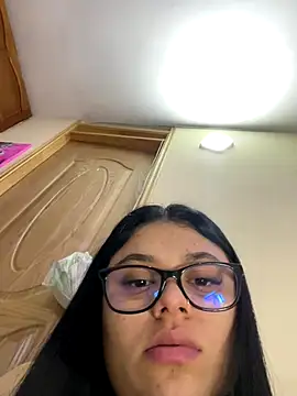 alissonfernandez_'s cam snapshot