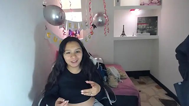 Charis_21's cam snapshot