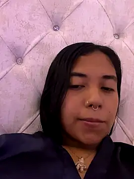 aly_nicols's cam snapshot