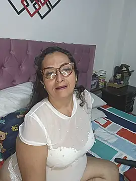 AlessandraLeroy's cam snapshot