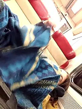 Snowbunnycake_131's cam snapshot