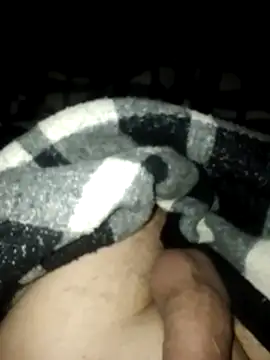 Azo3zgju's cam snapshot